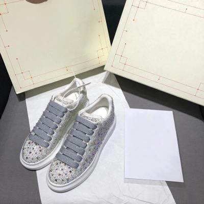 China WY Original Luxury White Flat Platform Designer Casual Custom Shoes Women Fashion Breathable Sneakers Anti-slippery for sale