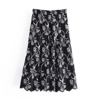 China Fashion washable chic hippie women vintage cotton embroidery beach canvas bohemian skirt high elastic line skirt Size A Boho Midi femme for sale