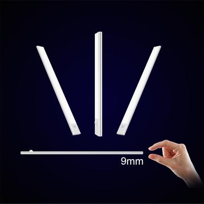 China Modern Rechargeable Lighting Lamp Under Cabinet Lighting Motion Sensor LED Closet Light With USB Port for sale