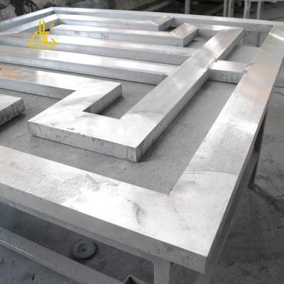 China Kitchen Profile Aluminum Profiles For Cavity Aluminum Screw Decorations Custom Aluminum Extrusion CNC Parts à venda