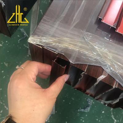 Cina High Quality Transport Tools OEM ODM Wood Grain Aluminum Extrusions Profiles Square Tube With Cover in vendita