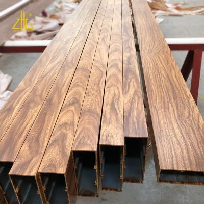 Cina Manufacture of furniture. Wood Aluminum Curtain Rod ZHONGLIAN Grain 20x40 Composite Panels Aluminum Profile Supplier Decorative Doors in vendita