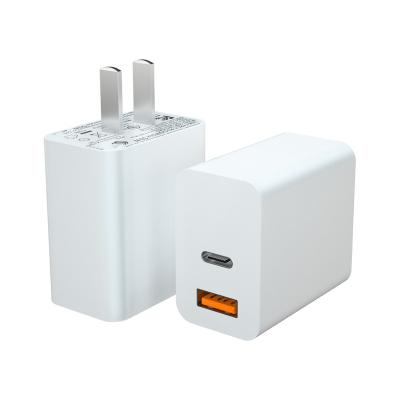 China Mobile Phone pd 20w fast charger 20w wall pd charger for 20w iphone charger iphone 15 for sale