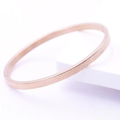 China Classic Oval Bangle Bracelet Stainless Steel Couple Bangle Bracelet for sale