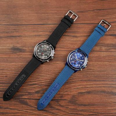 Chine Montres à quartz pour hommes avec calendrier et cristal largeur de bande de 22 mm à vendre