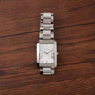 China Reloj de cuarzo de 44 mm de diámetro para hombre con banda de acero inoxidable en venta