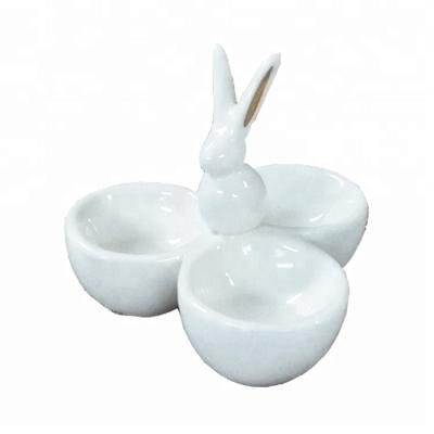 China Easter decoration/holder 2022 white ceramic 3 Easter eggs egg holder with cute standing bunny for sale