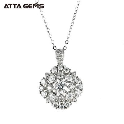 China No Fade Trade Assurance 925 Silver Snowflake 3.96g Pendant Necklace 5.5mm GH Moissanite Diamond Snowflower For Christmas Present for sale