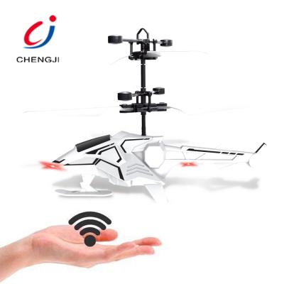 China Hot Selling RC Hobby Air Small Crafts Sensor Infrared Induction Electric Helicopters for sale