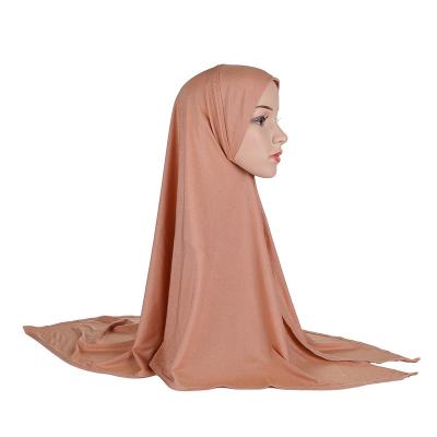 China Muslim Headscarf  New Amoy yarn triangular gauze scarf ladies hijab scarf large hijab hat Muslim headscarf for sale