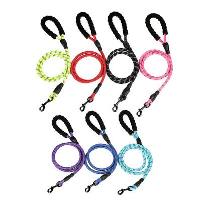 China 1.5m Retractable Nylon Dog Leashes New Style Comfort Waterproof Adjustable Collar Safety For All Breeds for sale