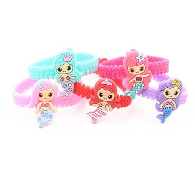 China Other Dropshippin UA291 Custom Silicone Flamingo Bracelets Wristband Party Toys For Kids Gifts Hot Sale for sale