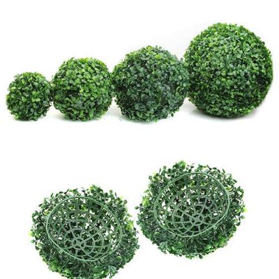 China 38cm Green Eco-friendly Buxus Grass Boxwood Balls Topiary Hanging Artificial Topiary Ball for sale