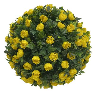 China Minimalist Eco-friendly UV Material Artificial Plastic Hedge Grass Ball For Indoor Decor for sale