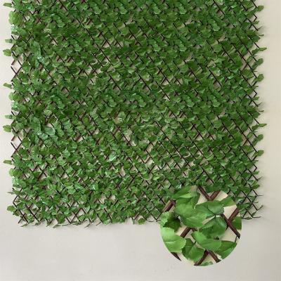 China Eco-friendly Hot Sale Artificial Expandable Willow Trellis Leaf Fence Decoration for sale