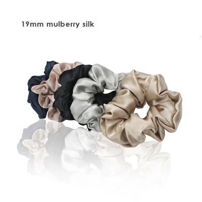 China Fashion new product 19mm pure mulberry silk elastic hair scrunchies for girls 100% silk hair scrunchies for sale