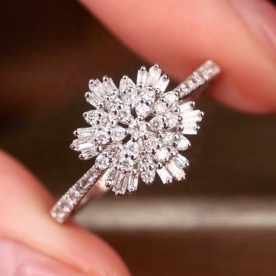 China Hip Hop Xinfly 18k Gold Jewelry Luxury 0.50ct Natural Shining Diamond Snowflake Ring for sale