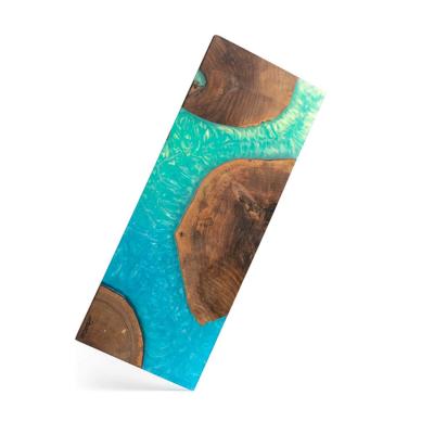 China Custom Logo Wood Charcuterie Board Cutting Board Fruit Food Stored Serving Art Epoxy Resin Cheese Board for sale