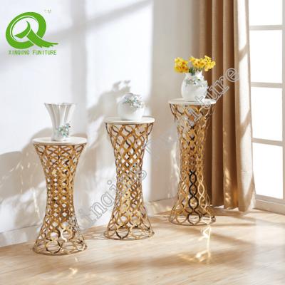 China Modern Wholesale Round Gold Flower Stand Designs In Size for sale