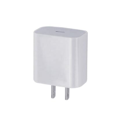 China For Mobile Phone / For iPad 2022 Best Selling Type C PD 20W Fast Charging Charger Adapter for sale