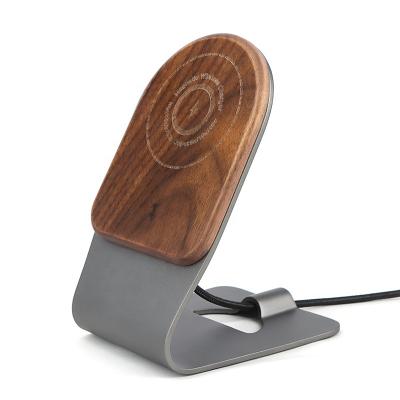 China Eco-friendly Custom Stand Bamboo Wooden Mobile Phone Charger 5w/7.5w/10w/15wphone Wireless Charger for sale