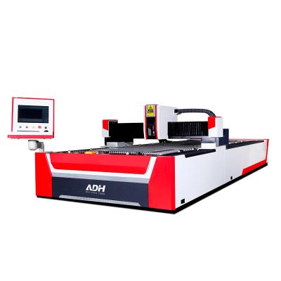 China Programmable Laser Machine Fix Tabletop Fiber Laser Cutting Machine With Raycus Laser Source for sale