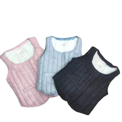 China Keep warm the new down wool vest in winter is warm and comfortable, and it is a daily routine to keep out the cold and snow at home. for sale