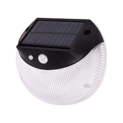 China New Design High Power Light Control Around Energy Saving Outdoor Solar Garden Lamp for sale