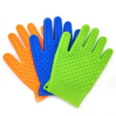 China Viable Glove Form Convenient Pet Hair Brush Silicone Pet Hair Remover Pet Grooming Glove for sale