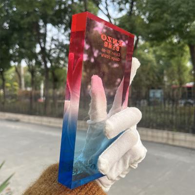 China ENZO 2022 New Environmentally Friendly Pmma Plexiglass Gradually Dyed Acrylic Sheet Customized Color Acrylic Sheets 20mm for sale