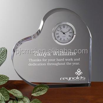 China Heart Of Europe Shape Crystal Clock With Customized Logo For Wedding Souvenirs Favor Gift for sale