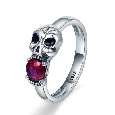 China Vintage 925 Sterling Silver Retro Style Skull Ring Oxidized Adjustable Diamond Rings for sale