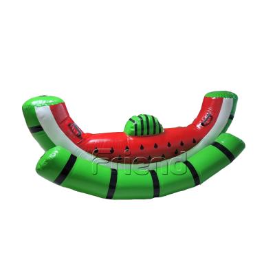 China 0.6mm PVC Vinyl Inflatable Air Tight Pirate Rocker Banana Boat Sealed Viking Ship Airbounce For Kids à venda