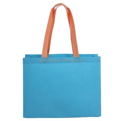 China High quality and cheap non woven shopping bag handled for clothing ultrasonic heat pressing non woven bag for sale