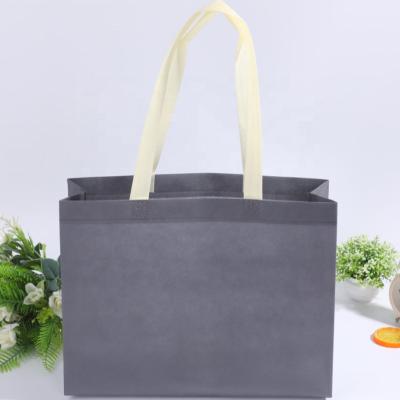 China 2022 fashional reusable non woven tote bag for fabric shopping non woven bag with customized logo for sale