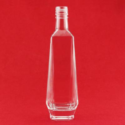 China Super Narrow Top Juice Bottle With Screw Cap by Juice Unique Design 500ml 700ml Flint Glass Bottle Heavy Bottom for sale