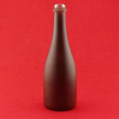 China 500ml Amber Oil Handmade Bottle Beverage Paint UV Blackening Opaque Glass Bottle With Screw Lids for sale