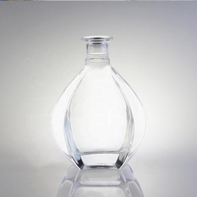 China Brandy Spirits Classics Empty Clear Glass Whiskey Bottle 375ml 750ml Brandy Glass Bottles With Glass Stopper for sale