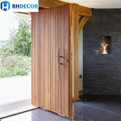 China Sound Insulation House Style Modern Oak Home Entrance Front Door Solid Wood Exterior Pivot Door for sale