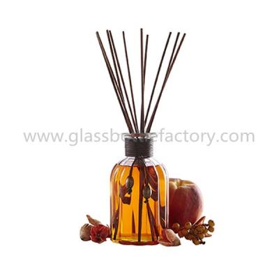 China Clear Glass Fragrance Bottle With Reed Rattan for sale