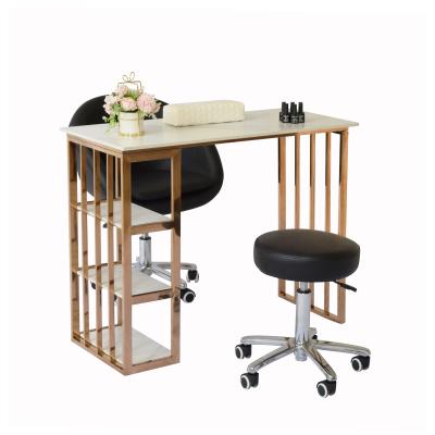 China Modern Cheap Price Mounted Modern Beautiful Manicure Table Nail Gold Desk And Chair Set Salon Furniture à venda