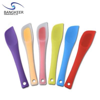 China One Pcs Viable Translucent Food Grade Silicone Cake Cream Spatula for sale