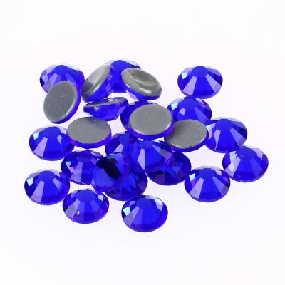 China Flatback Sapphire Color Round Hotfix Rhinestones for Clothes Wedding Dresses for sale