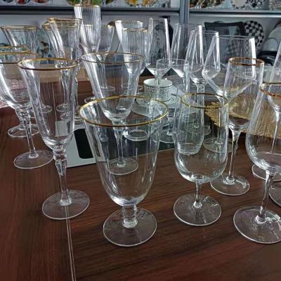 China Luxury Hotel Wine Glassware High Quality Bar Wine Champagne With Gold Handle 200ml Gold Rim Champagne Glass for sale