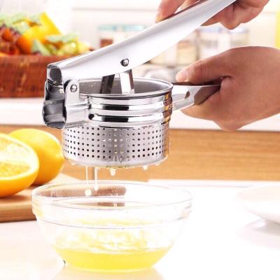 China Viable Stainless Steel Manual Juicer Crushed Potato Maker Fruit Hans Press Lemon Lime Fruit Squeezer for sale