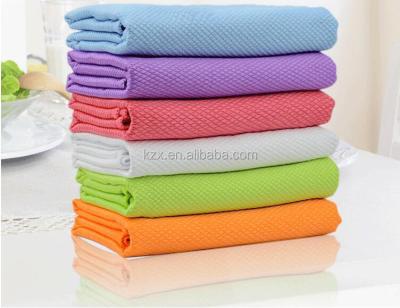 China Hot Selling Super Absorption Stocked Custom Printed Fiberglass Micro Cleaning Towel for sale