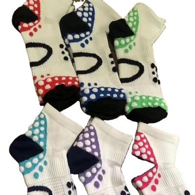 China Anti-Fault OEM Made In China 3D Doudou Quick Dry Coolmax Female Socks Medium Long Tube Pressure Socks Sweat Absorbing Mens Sports Socks for sale