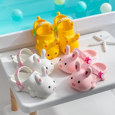 China Cute Children's Bathroom Slippers Summer Animal Antiskid Indoor Flat Slippers For Girls for sale