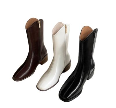 China 2021 rubber autumn and new winter cowboy ladies leather boots handmade genuine leather western shorts for sale