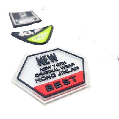 中国 Cheap Custom Designer PVC 3D Soft Rubber Silicon Patches Ventralex Patch Label For Clothing or Jeans 販売のため